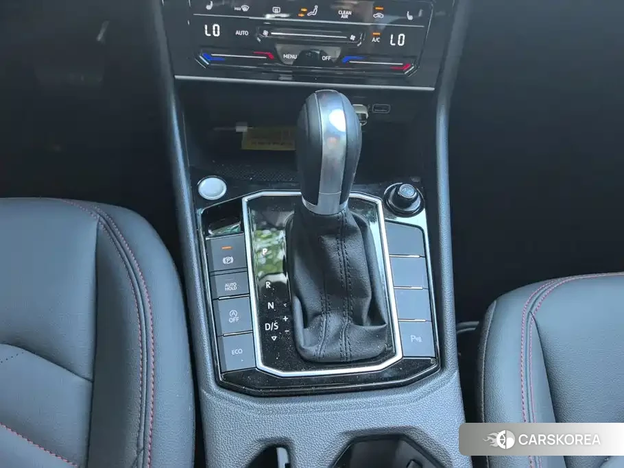 Volkswagen Lavida id 4664447 из Китая 12