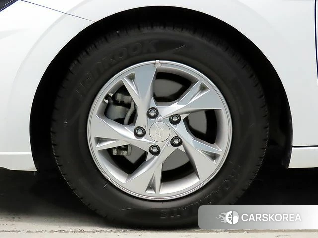 Hyundai Avante (CN7) id 4614486 из Кореи 15
