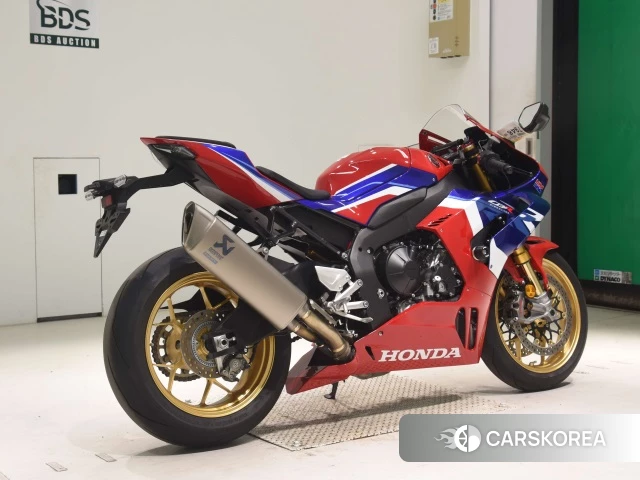 Honda CBR1000RR-R FIREBLADE 2024 из Японии, фото 2