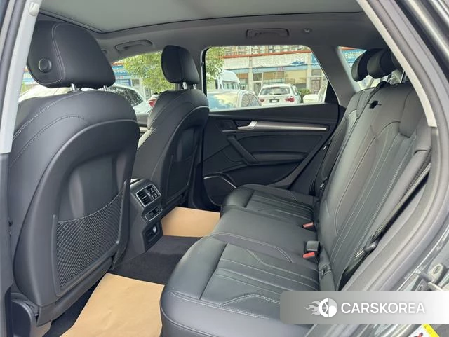 Audi Q5L id 4259174 из Китая 16