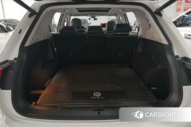 Volkswagen Tiguan L id 4264499 из Китая 12