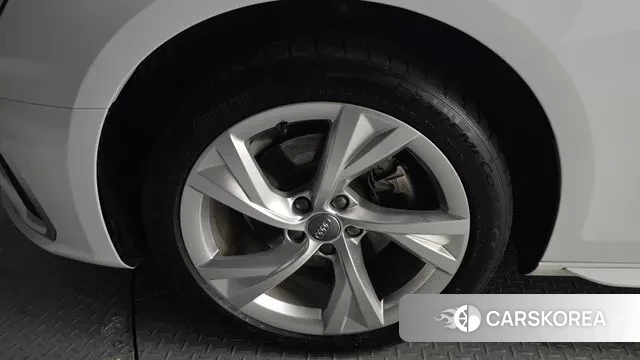 Audi A4 (B9) id 3459497 из Кореи 15