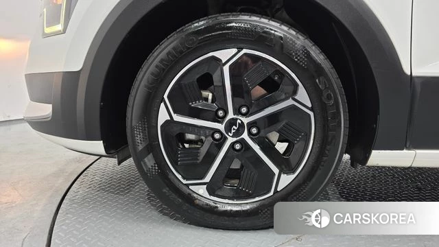 Kia Di Ol Nu Niro id 4249638 из Кореи 28