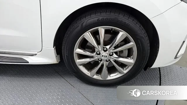 Kia The New Carnival id 3055545 из Кореи 15