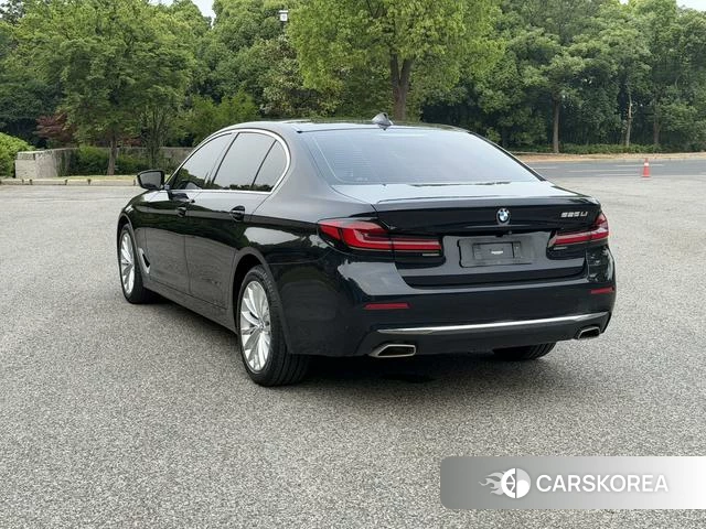 BMW 5 series 2021 Черный из Китая, фото 6