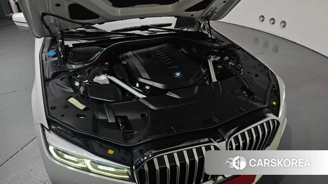 BMW 7 Series (G11) id 4304182 из Кореи 32