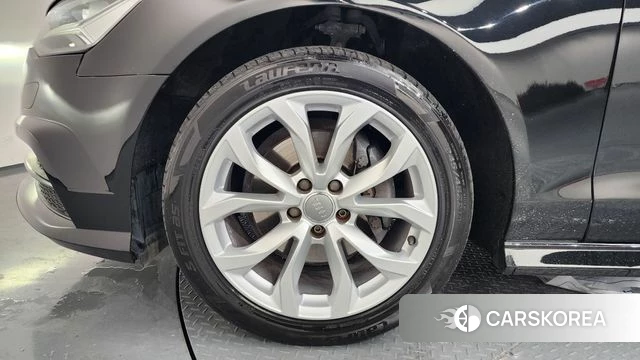 Audi New A6 id 3917428 из Кореи 15