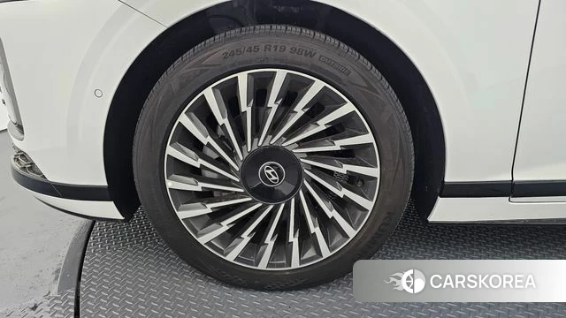 Hyundai Grandeur (GN7) id 3825694 из Кореи 15