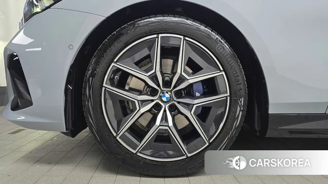 BMW 5 Series (G60) id 4474060 из Кореи 27