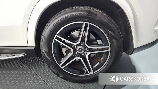Mercedes-Benz GLE-Class W167 id 4338966 из Кореи 28