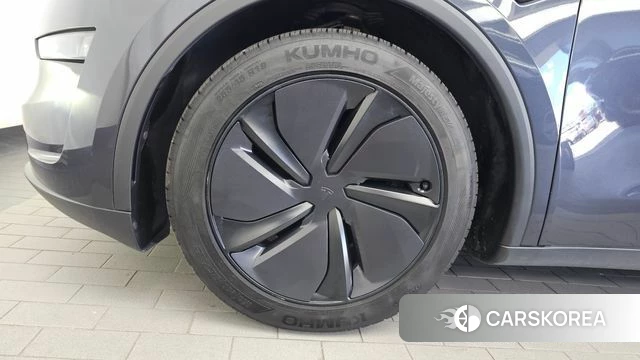 Tesla Model Y id 4639863 из Кореи 32