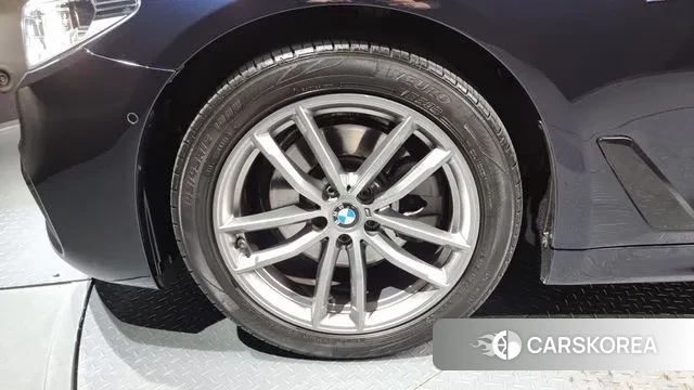 BMW 5 Series (G30) id 3345240 из Кореи 15