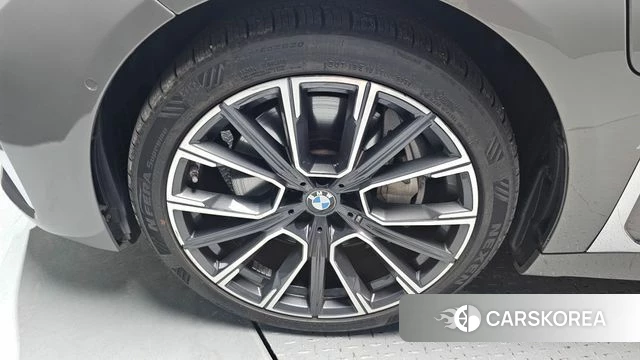 BMW 7 Series (G11) id 4580899 из Кореи 30