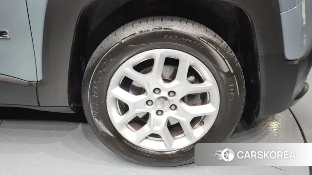 Jeep Renegade id 3336556 из Кореи 15