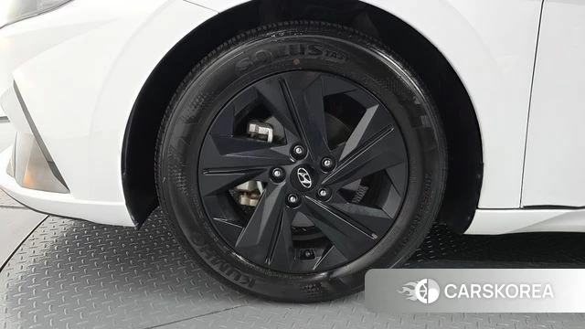 Hyundai Avante (CN7) id 3940824 из Кореи 15