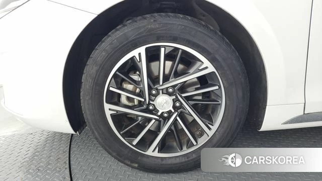 Hyundai The New Grandeur IG id 3899130 из Кореи 15