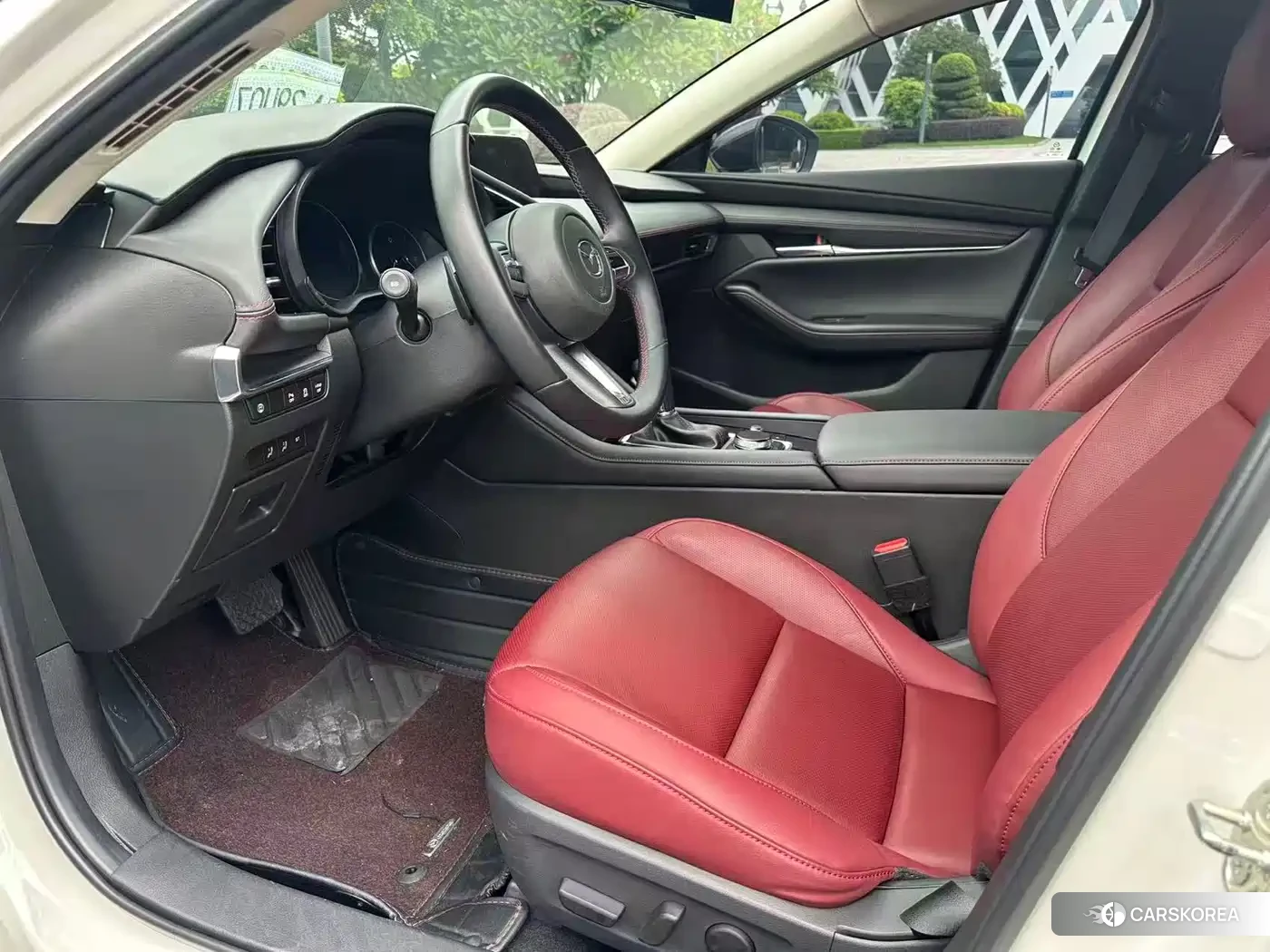 Mazda 3 2023 Белый из Китая, фото 5