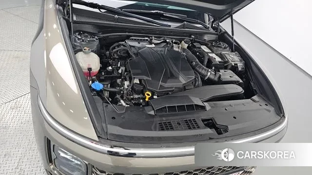 Hyundai Grandeur (GN7) id 3576650 из Кореи 15