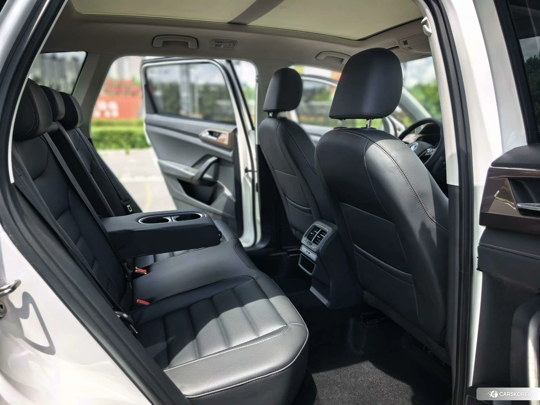 Volkswagen Tuyue id 4455137 из Китая 18