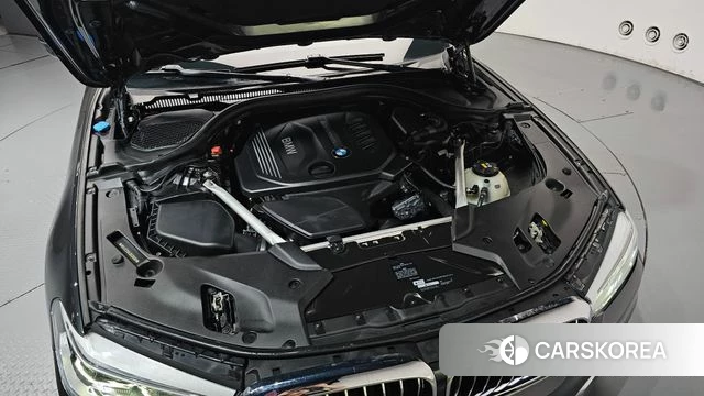 BMW 5 Series (G30) id 4918933 из Кореи 31