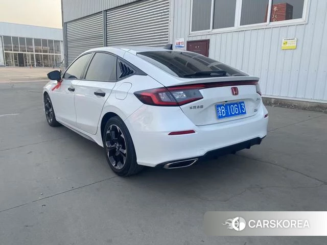Honda Civic 2023 Белый из Китая, фото 5