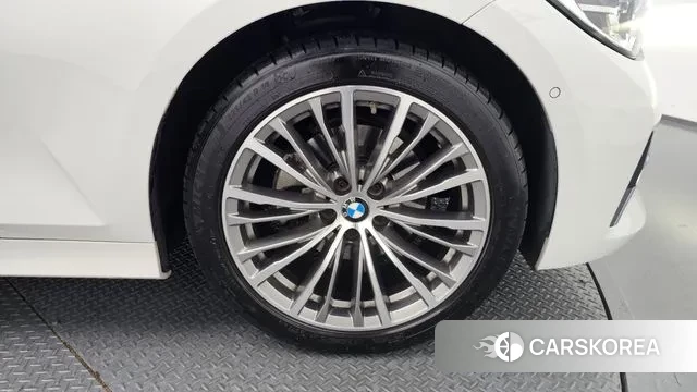 BMW 3 Series (G20) id 3468765 из Кореи 15