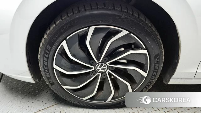 Volkswagen Golf 8th Generation id 3923220 из Кореи 15