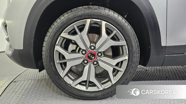 Kia Seltos id 4338962 из Кореи 15