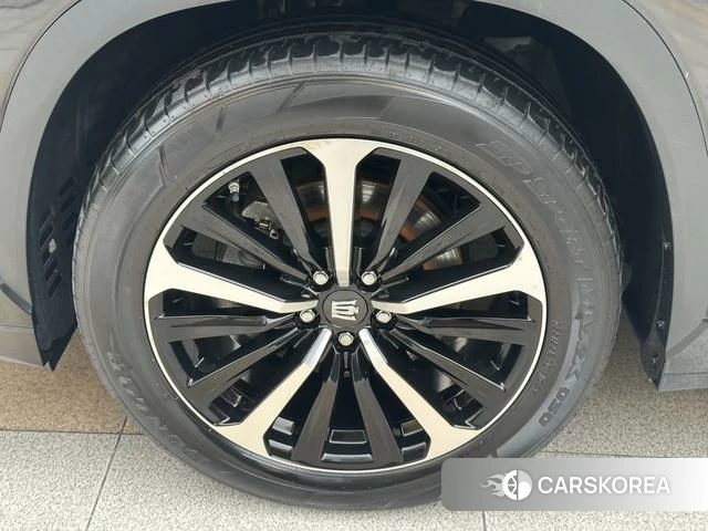 Toyota Crown Lufang id 4279251 из Китая 17