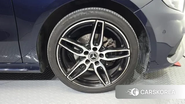 Mercedes-Benz A-Class W176 id 3129510 из Кореи 15