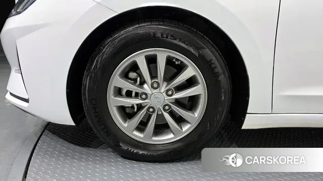 Hyundai The New Avante AD id 3617049 из Кореи 15