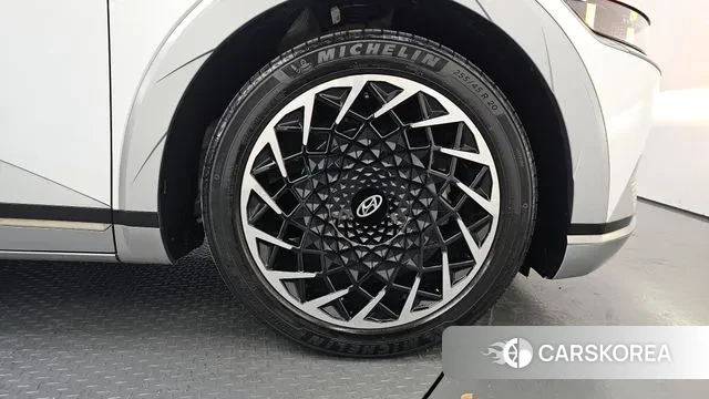 Hyundai Ionic 5 id 3696881 из Кореи 15