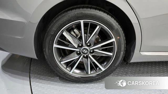 Hyundai The New Grandeur IG id 4281831 из Кореи 28