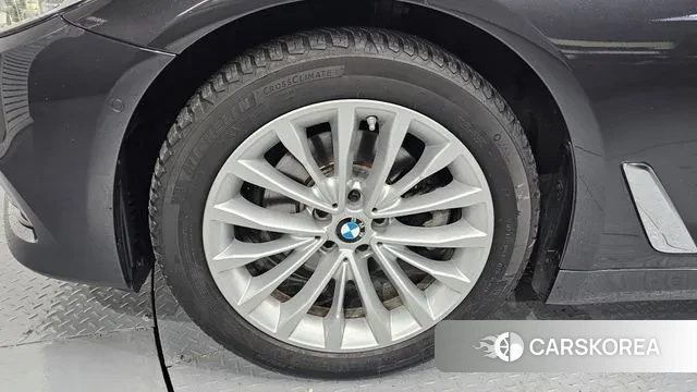 BMW 5 Series (G30) id 3248750 из Кореи 15