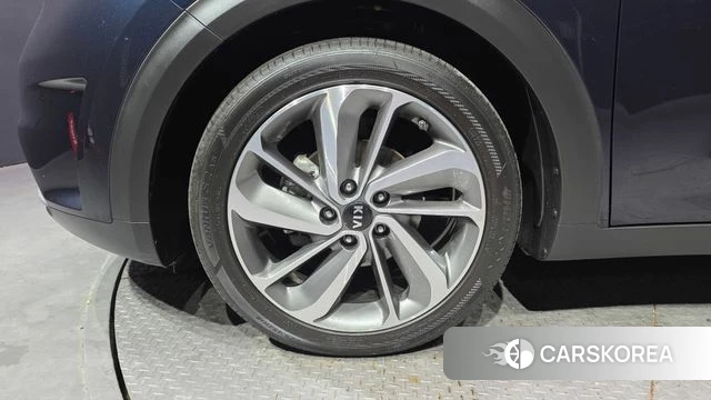 Kia Niro id 4615281 из Кореи 15