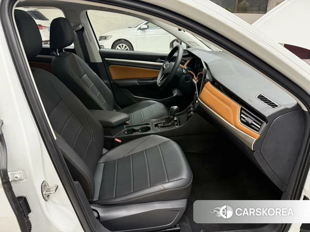 Volkswagen Bora id 4256297 из Китая 19