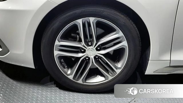 Hyundai Grandeur IG id 4411209 из Кореи 15