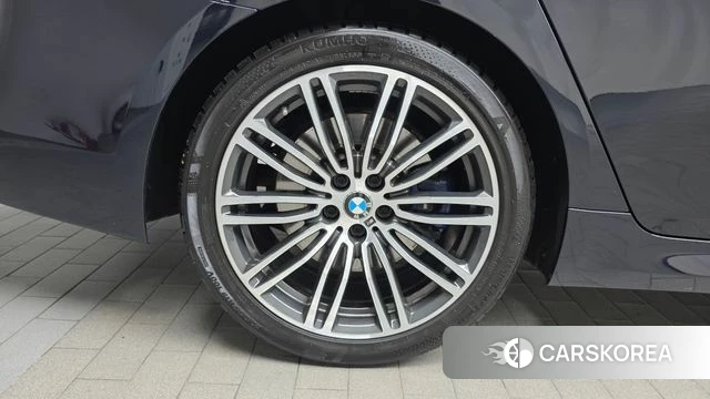 BMW 5 Series (G30) id 4020207 из Кореи 15