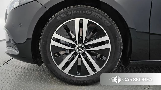 Mercedes-Benz A-Class W177 id 4187329 из Кореи 26