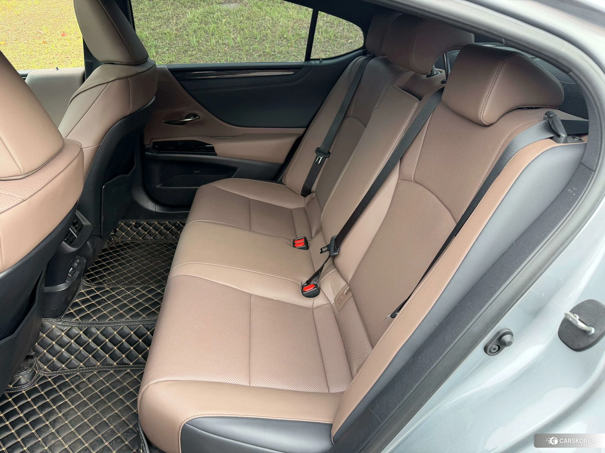 Lexus ES id 4473955 из Китая 8