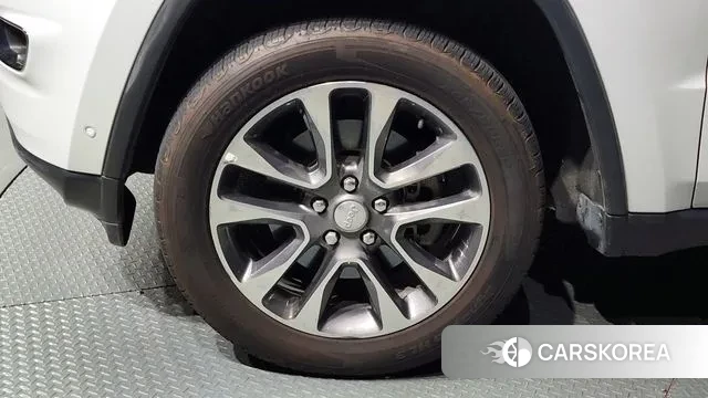 Jeep Grand Cherokee id 3117981 из Кореи 15