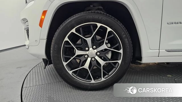 Jeep Grand Cherokee (WL) id 3915097 из Кореи 15