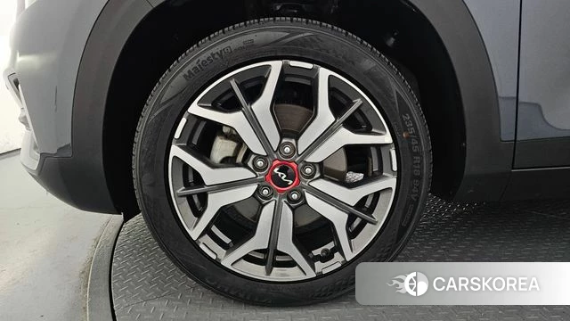 Kia Seltos id 4267615 из Кореи 15