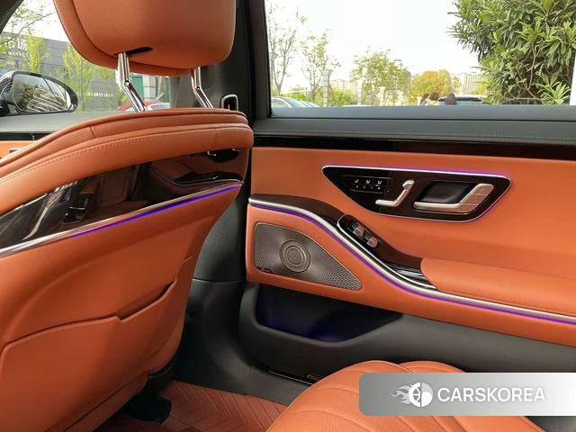 Mercedes-Benz S-class id 3920328 из Китая 18