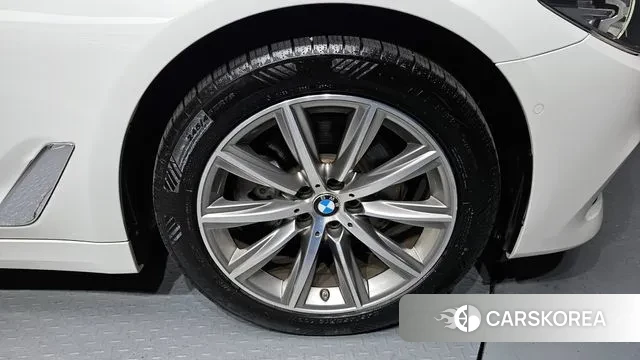 BMW 5 Series (G30) id 2986545 из Кореи 15