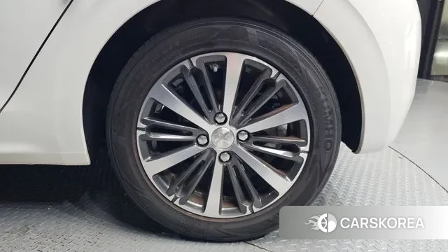 Peugeot 208 id 3627270 из Кореи 15