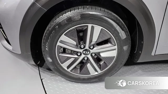 Kia The New Niro id 3448955 из Кореи 15