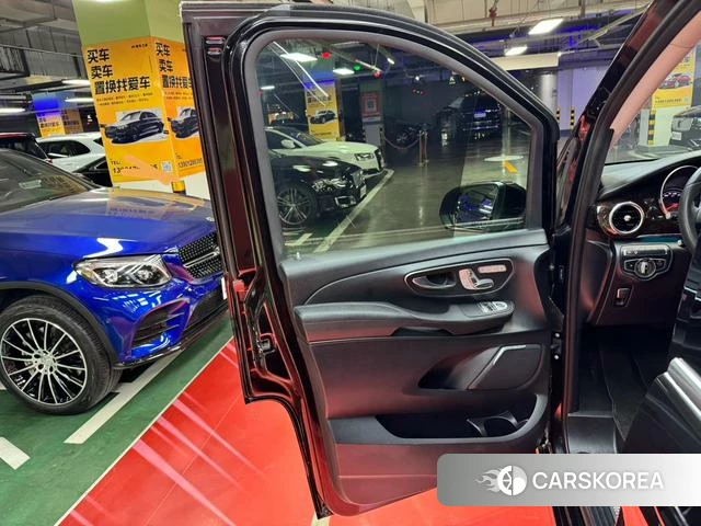 Mercedes-Benz V-class id 4208857 из Китая 39