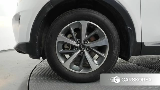 Kia The New Sorento id 4563472 из Кореи 27
