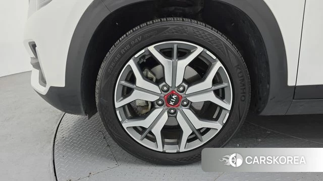 Kia Seltos id 4268917 из Кореи 15